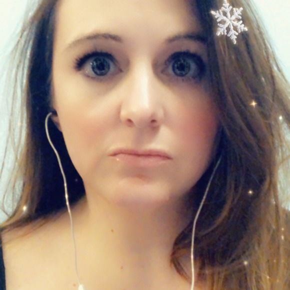 Meet your Posher, Catherine - Picture 1 of 1